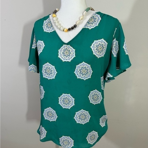 Loft sz sm top med green print mix media. The front has a silky feel - Picture 1 of 12